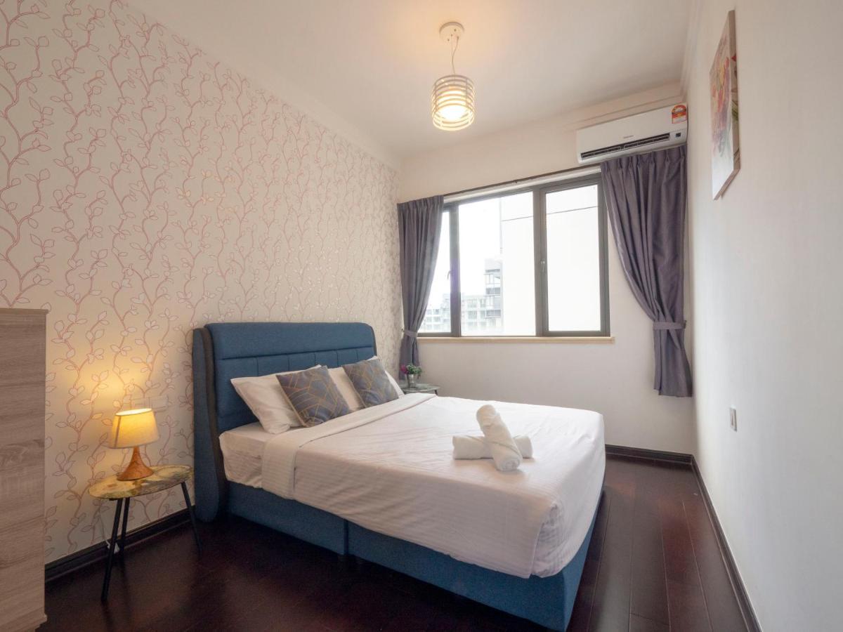 Ferienwohnung Netflix Smarttv Cityseaview & Highfloor At R&F Mall Johor Bahru Exterior foto