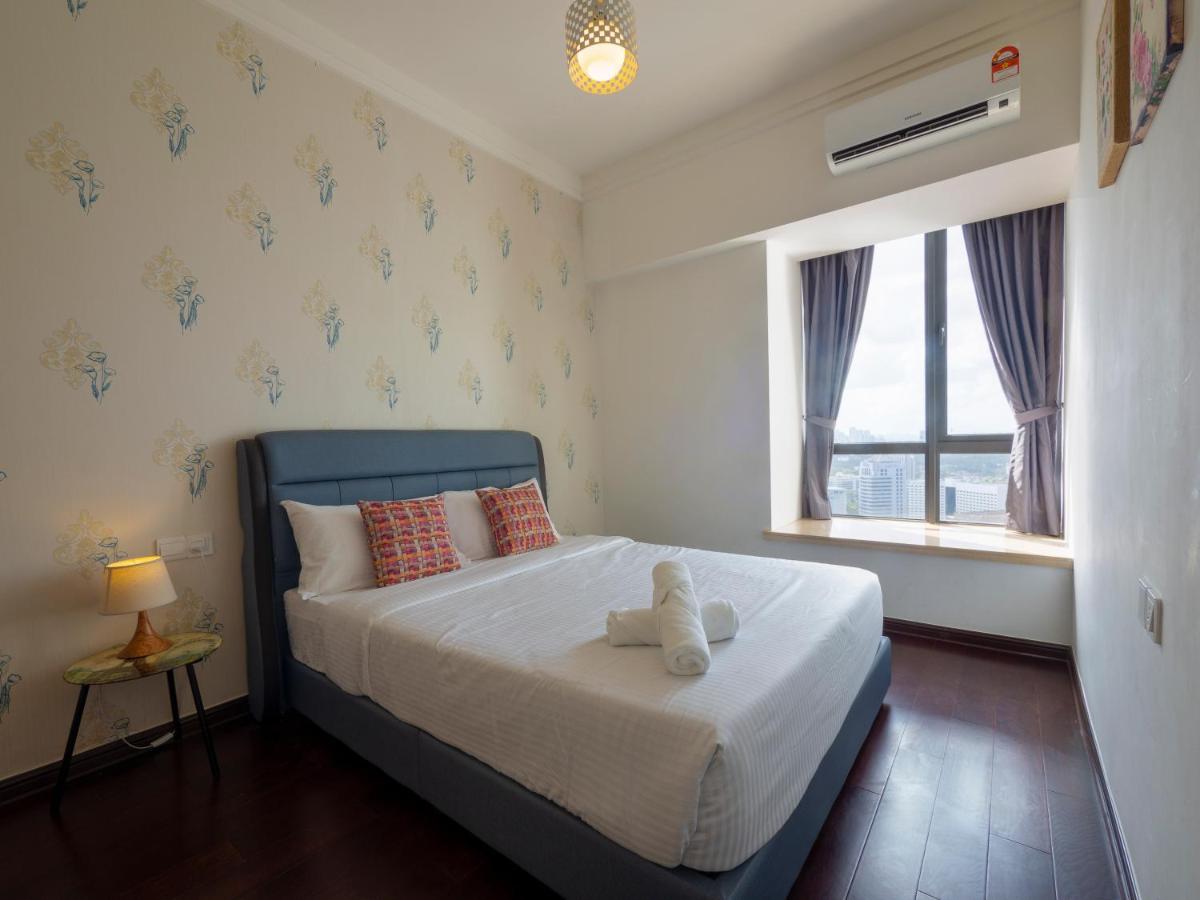 Ferienwohnung Netflix Smarttv Cityseaview & Highfloor At R&F Mall Johor Bahru Exterior foto